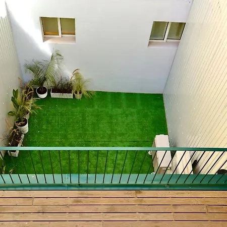 Center History 106 Letters Appartement Lissabon