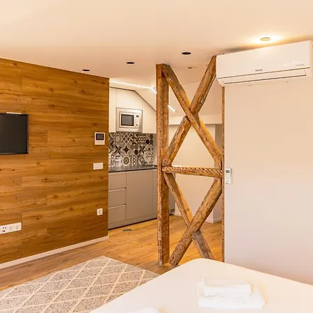 Center History 106 Letters Appartement