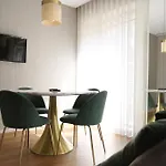 Apartmán 106 Letter - Charming In Historic Quarter *