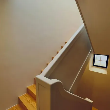 Center History 106 Letters Appartement