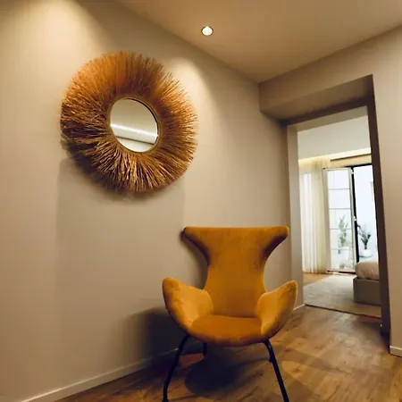 106 Letter - Charming In Historic Quarter *