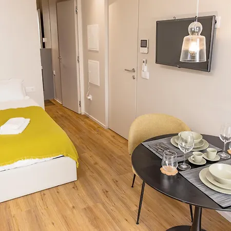 106 Letter - Charming In Historic Quarter *