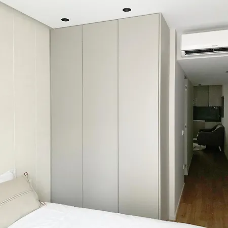 Apartamento Center History 106 Letters *