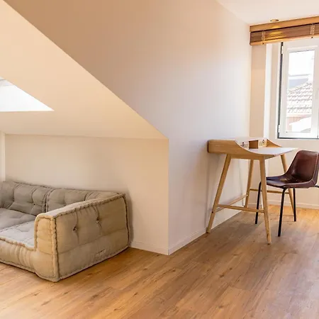 Center History 106 Letters Appartement *