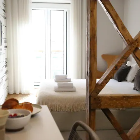 106 Letter - Charming In Historic Quarter