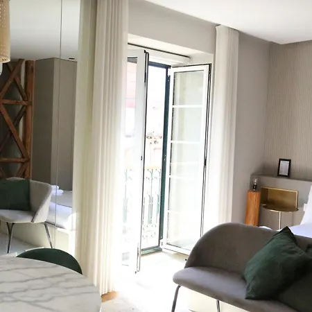 106 Letter - Charming In Historic Quarter * Lisbon