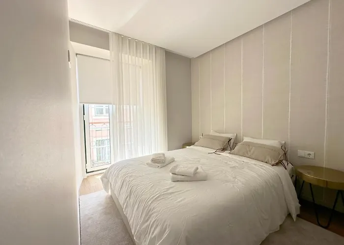 106 Letter - Charming In Historic Quarter *