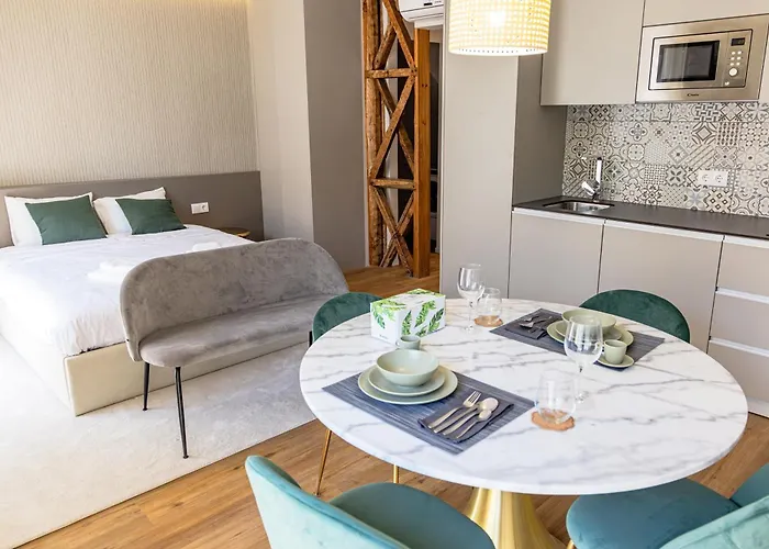 106 Letter - Charming In Historic Quarter Lisboa