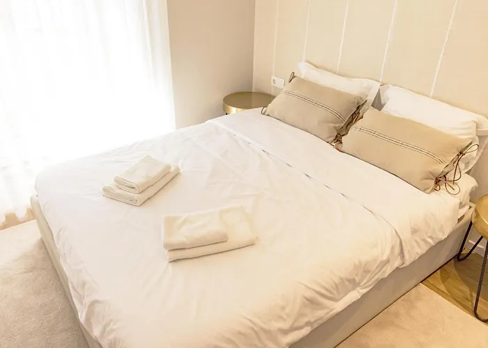 106 Letter - Charming In Historic Quarter Lisboa