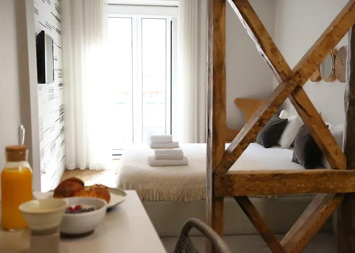 106 Letter - Charming In Historic Quarter