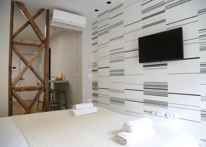 106 Letter - Charming In Historic Quarter * Lisboa