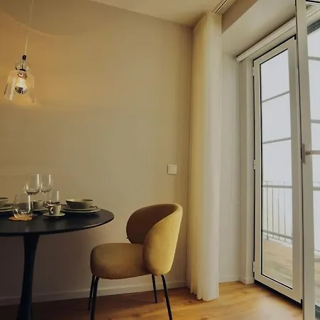 Appartement Center History 106 Letters
