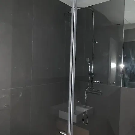 Center History 106 Letters Apartman *