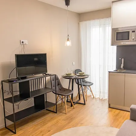 Center History 106 Letters Apartman